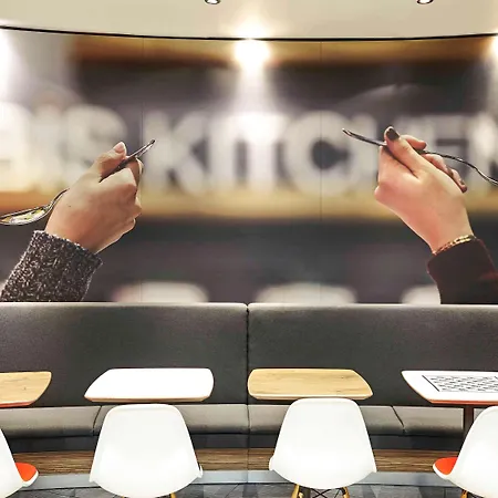 Ibis Centre New Street Station Hotel 3*