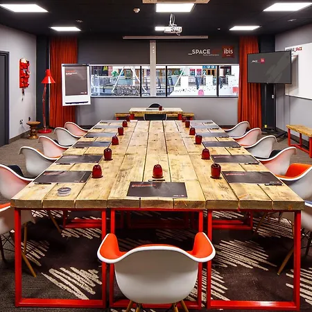 Ibis Centre New Street Station Hotel 3*