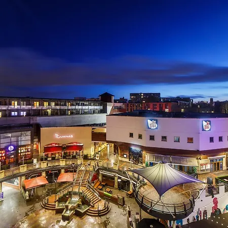 Ibis Centre New Street Station Hotel 3*